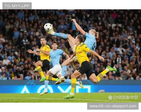 哈兰德头球破门+点球建功，曼城3球完胜